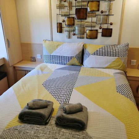 Lovely Static Holiday Caravan Near Whithorn Eksteriør bilde