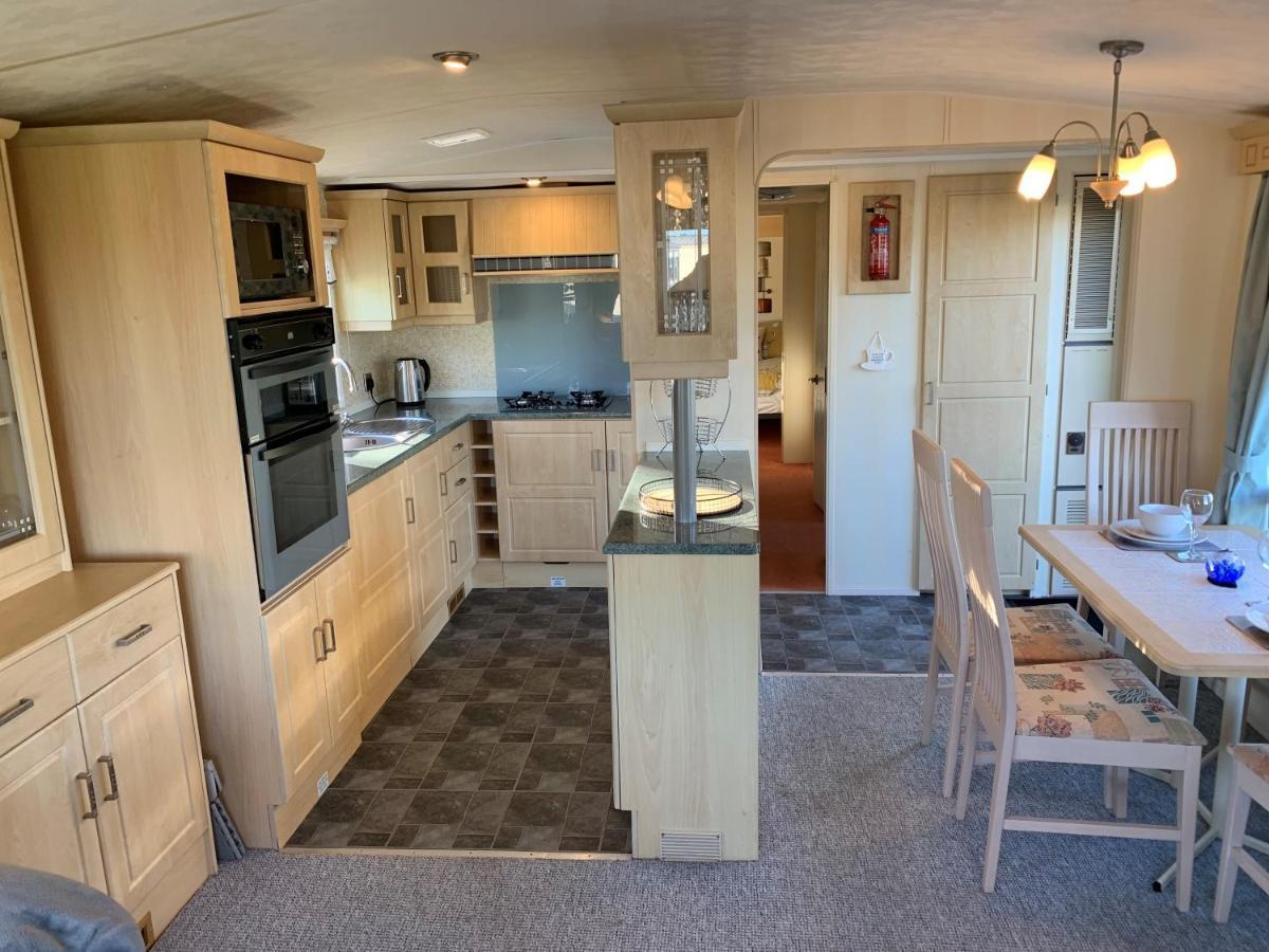 Lovely Static Holiday Caravan Near Whithorn Eksteriør bilde