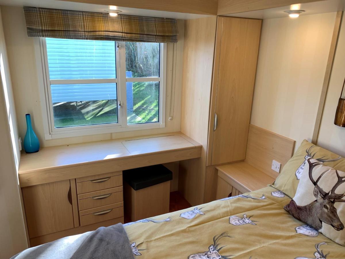 Lovely Static Holiday Caravan Near Whithorn Eksteriør bilde
