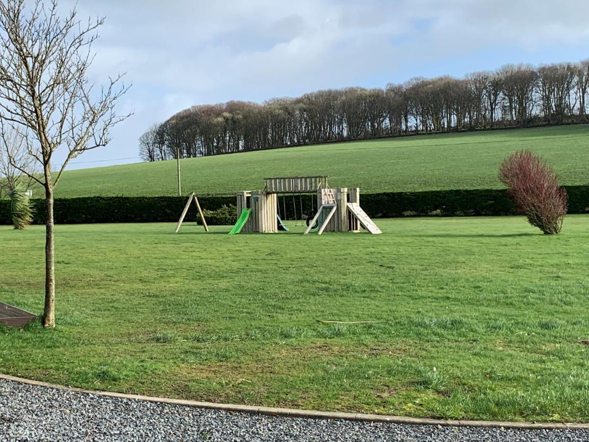 Lovely Static Holiday Caravan Near Whithorn Eksteriør bilde