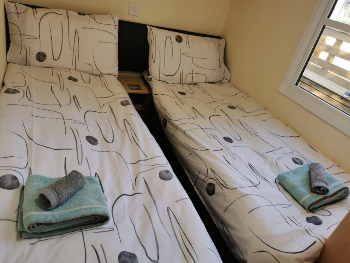 Lovely Static Holiday Caravan Near Whithorn Eksteriør bilde